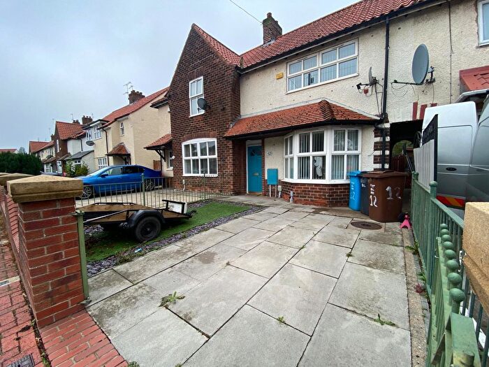 2 Bedroom Terraced House To Rent In St Avenue, Hull, HU6