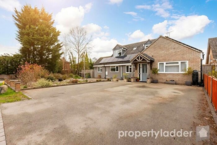 4 Bedroom Detached House For Sale In Newton Road, Hainford, NR10