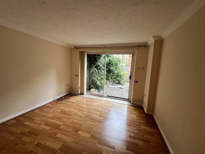 2 Bedroom Bungalow To Rent In Orchard Close, Orlingbury, Kettering, NN14