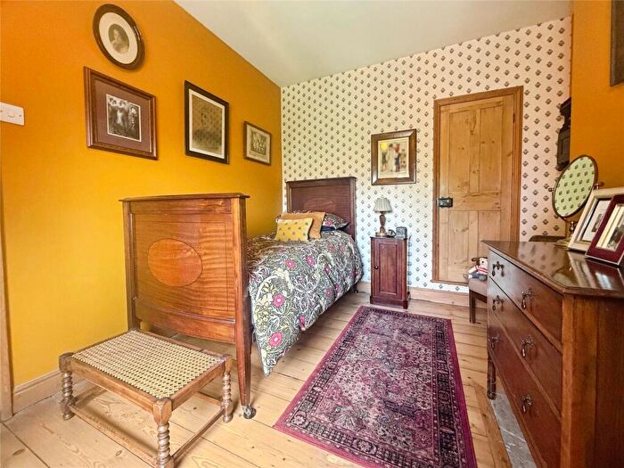2 Bedroom End Of Terrace House For Sale In Lorraine Road, Aylestone, Leicester, LE2
