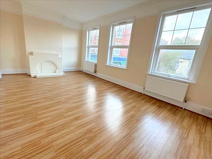 4 Bedroom Flat To Rent In Camden Road, Tunbridge Wells, TN1