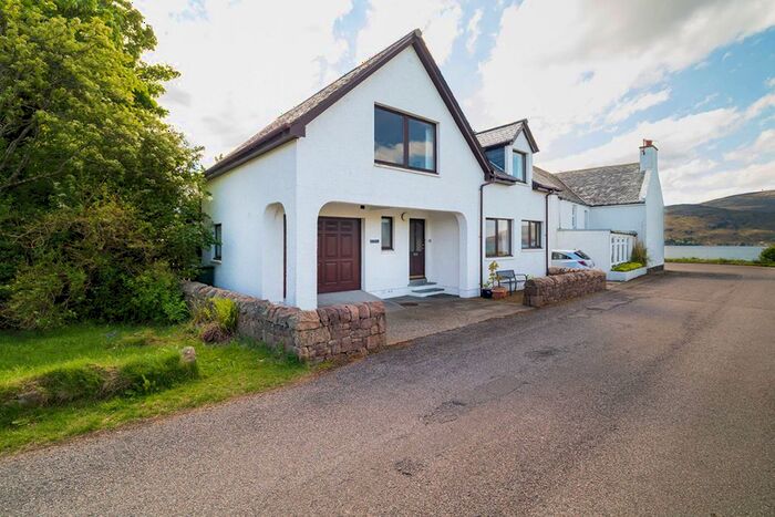 3 Bedroom Detached House For Sale In Castle Terrace, Ullapool, IV26