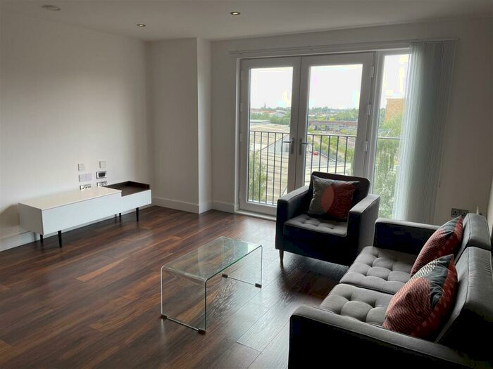 2 Bedroom Apartment To Rent In Wilburn Basin, Ordsall Lane, Salford, M5