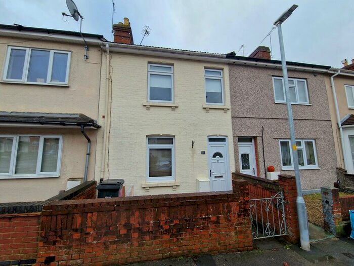 3 Bedroom Terraced House To Rent In Chester Street, Swindon, SN1