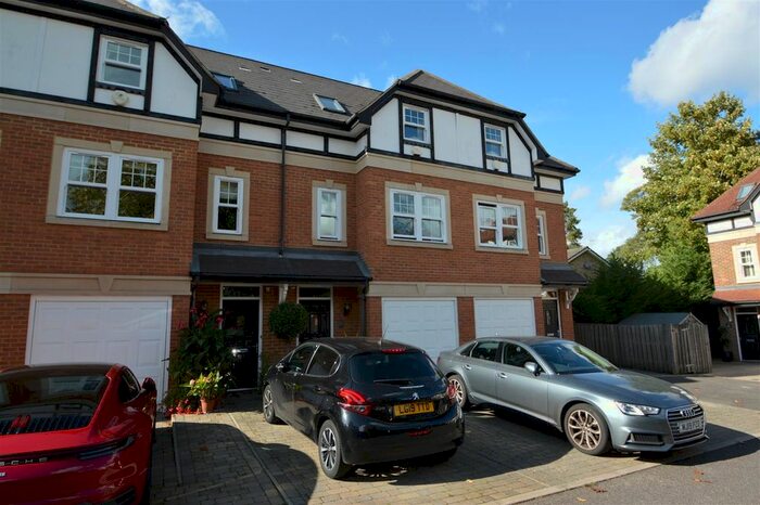 3 Bedroom Terraced House To Rent In Sterling Place, Weybridge, KT13