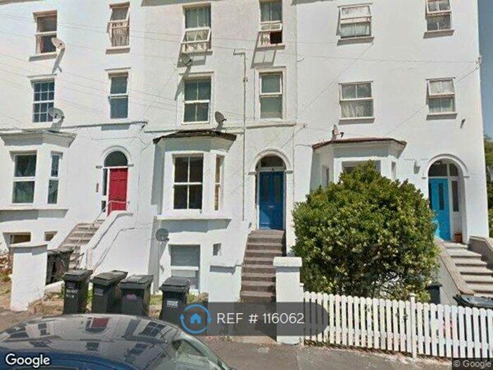 2 Bedroom Flat To Rent In St. Mary's Road, London, SE25