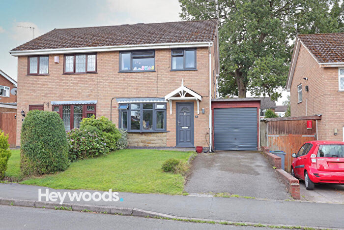 3 Bedroom Semi-Detached House For Sale In Goodwood Place, Trentham, Stoke-on-Trent, Staffordshire, ST4