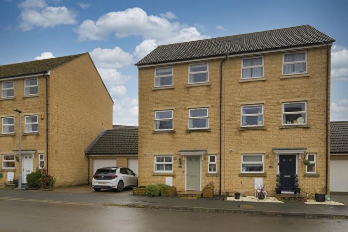 4 Bedroom Semi Detached House For Sale In Avenue De Gien, Malmesbury, Wiltshire, SN16