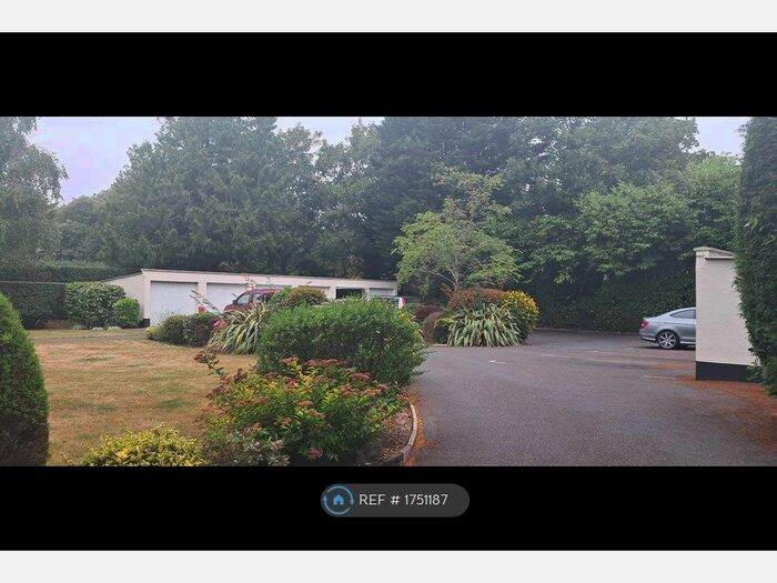 3 Bedroom Flat To Rent In Westcliffe Road, Bournemouth, BH4