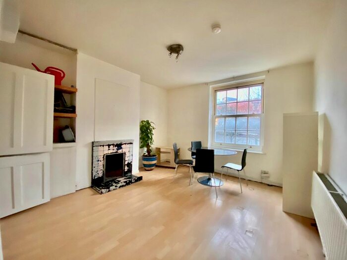 1 Bedroom Flat To Rent In Peckham Park Road, Peckham SE15
