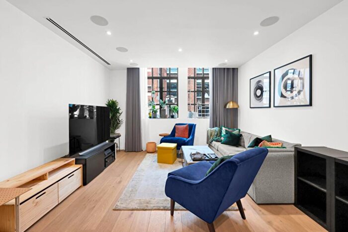 2 Bedroom Flat To Rent In Highgate Road, Gospel Oak, NW5