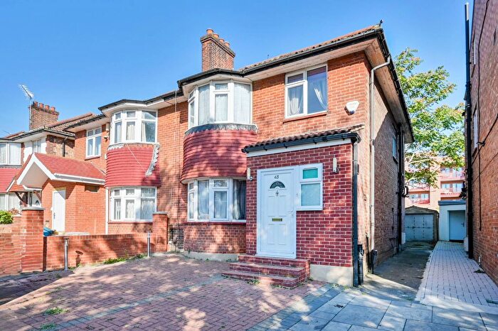 4 Bedroom Property For Sale In Bowes Road, East Acton, London, W3