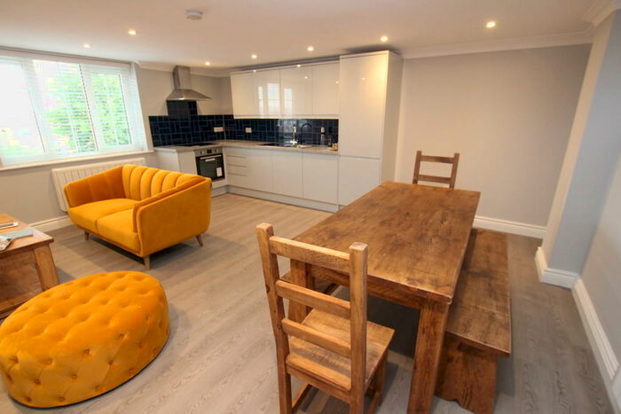 2 Bedroom Apartment To Rent In Juniper Court, Derby Road, NG7