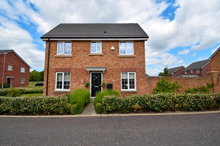 3 Bedroom Semi-Detached House For Sale In Foxtail Close, Clifton, Preston, Lancashire, PR4