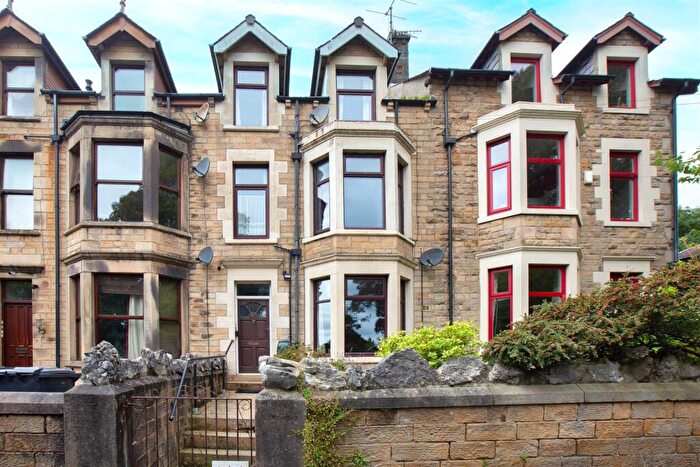 5 Bedroom Terraced House For Sale In Halton Road, Lancaster, LA1