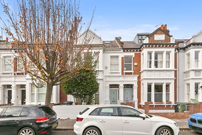 5 Bedroom Property For Sale In Fernhurst Road, Fulham, SW6
