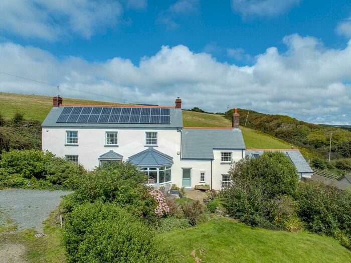 5 Bedroom Detached House For Sale In Woodford, Bude, EX23