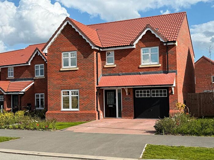 4 Bedroom Detached House For Sale In Butterfly Way, New Rossington, Doncaster, DN11