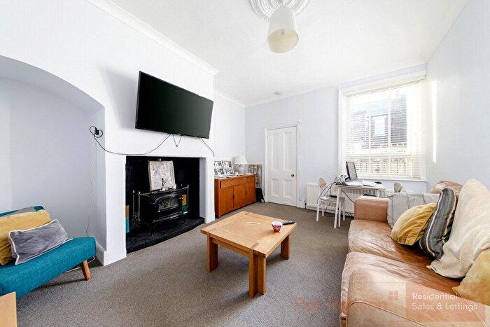 1 Bedroom Apartment To Rent In Salters Road, Gosforth, Newcastle Upon Tyne, NE3