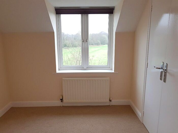1 Bedroom Flat To Rent In West Mills Road, Fordingbridge, Hampshire, SP6