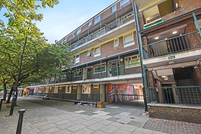 3 Bedroom Apartment To Rent In Dartington, Plender Street, London, NW1