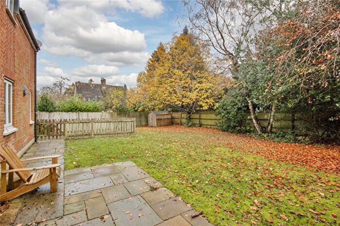 2 Bedroom Semi-Detached House For Sale In Croft Close, Sevenoaks, Kent, TN13