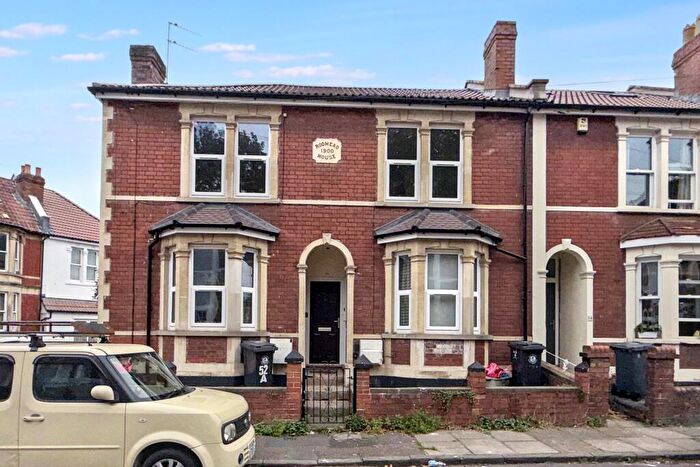 2 Bedroom Flat For Sale In B Roseberry Avenue, St Werburghs, Bristol, BS2