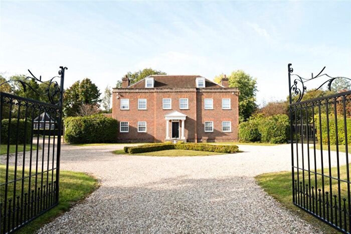 6 Bedroom Detached House For Sale In Brimpton Lane, Brimpton, Newbury, Berkshire, RG7