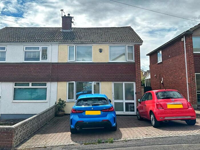 3 Bedroom House For Sale In Dyrham Road, Bristol, BS15