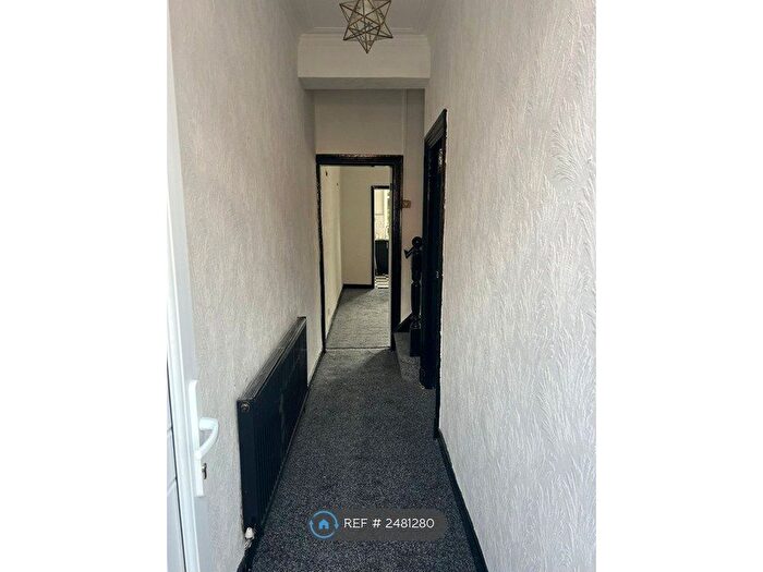 2 Bedroom Terraced House To Rent In Lily Street, Royton, Oldham, OL2