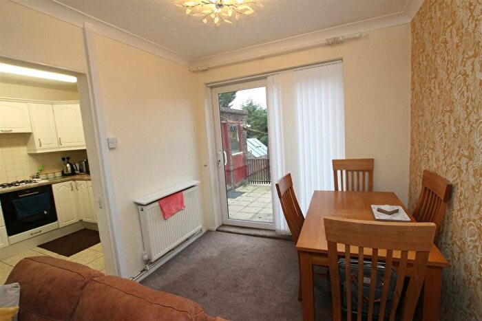 3 Bedroom Terraced House For Sale In Chipping Road, Bolton, BL1