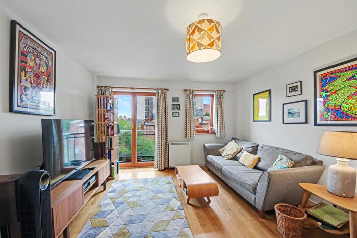 2 Bedroom Apartment For Sale In Parkers Apartments, Corporation Street, Manchester, M4