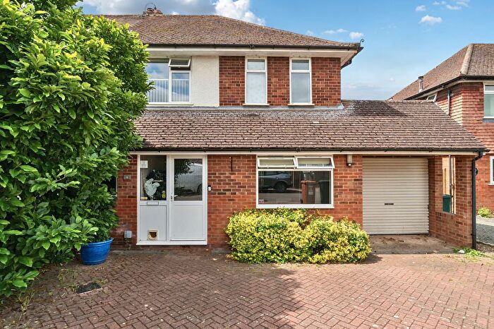 3 Bedroom Detached House For Sale In Heron Close, Rickmansworth, WD3