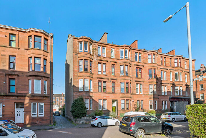 2 Bedroom Flat To Rent In Apsley Street, Thornwood, Glasgow, G11