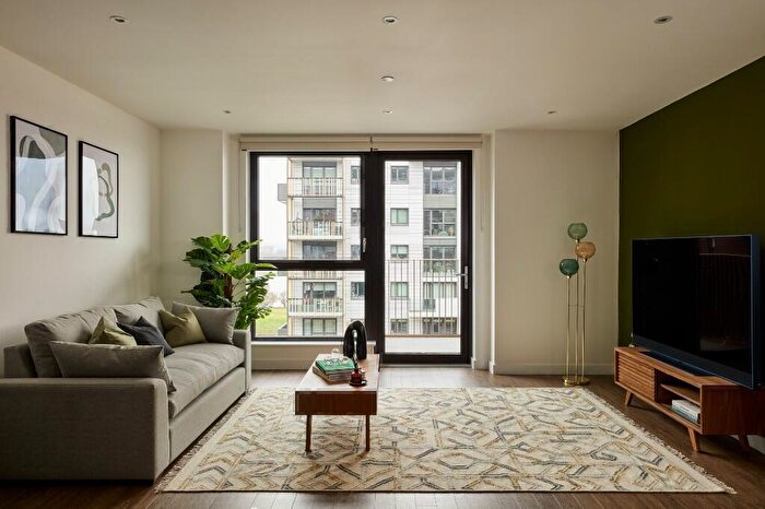 1 Bedroom Flat To Rent In Flat, Vanguard Way London, E17