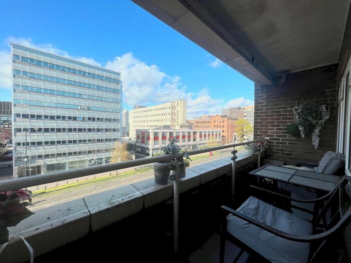 2 Bedroom Flat To Rent In Christchurch Road, Bournemouth, BH1