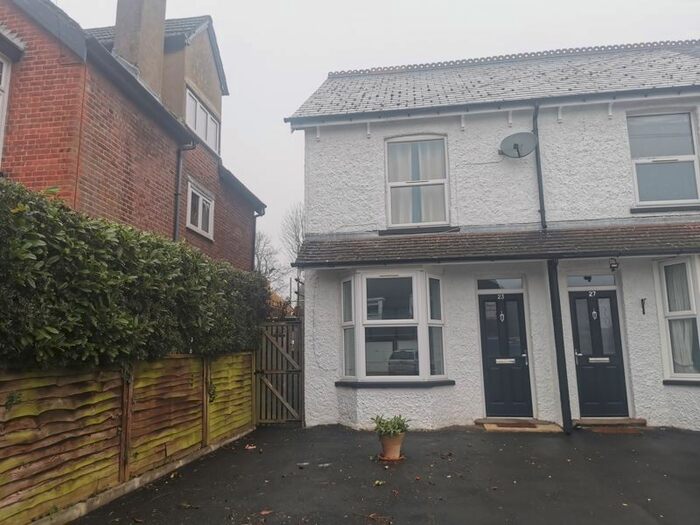 1 Bedroom Flat To Rent In Bois Lane, Amersham, HP6