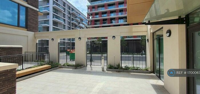 1 Bedroom Flat To Rent In Royal Crest Avenue, London, E16