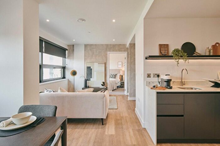 1 Bedroom Apartment To Rent In The Octagon, Birmingham, B3