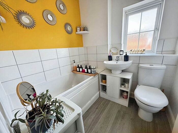 3 Bedroom Terraced House For Sale In Bluebell View, Llanbradach, Caerphilly, CF83