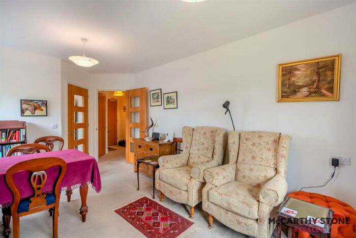 1 Bedroom Apartment For Sale In Booth Court, Handford Road, Ipswich, IP1