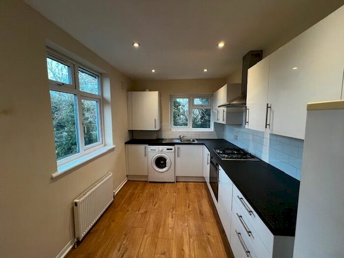 2 Bedroom Flat To Rent In Chaplin Road, Wembley, HA0