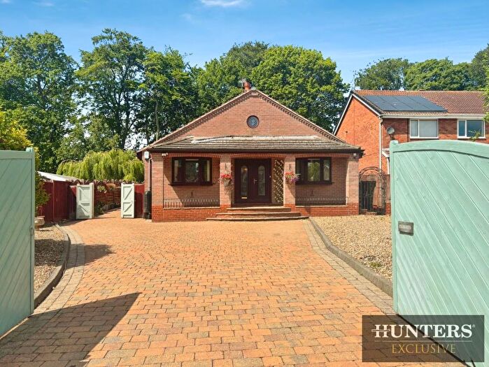 6 Bedroom Detached Bungalow For Sale In Greenways Close, Bridlington, YO16