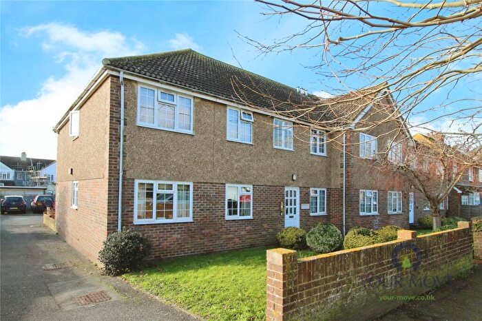 2 Bedroom Flat For Sale In Albert Road, Polegate, East Sussex, BN26