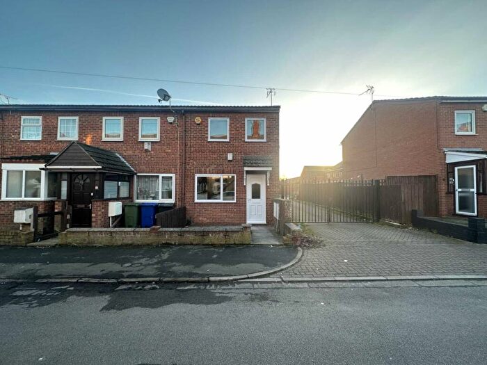 2 Bedroom End Of Terrace House To Rent In Grafton Street, Grimsby!, DN32