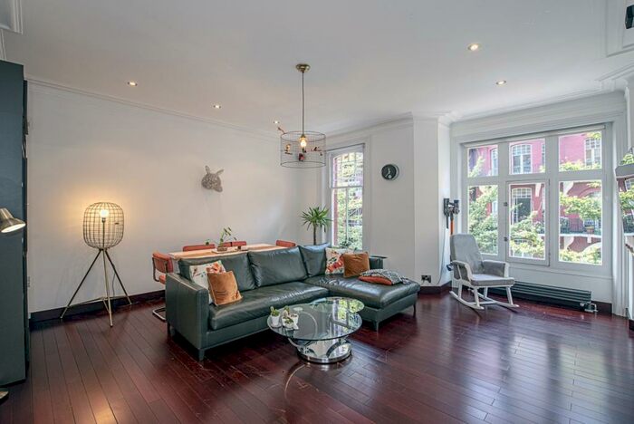2 Bedroom Apartment To Rent In Transept Street Paddington, NW1