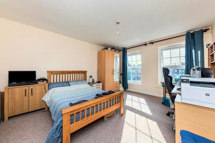2 Bedroom Flat To Rent In Clocktower Parade, - Tyler Hill Road, Canterbury, CT2