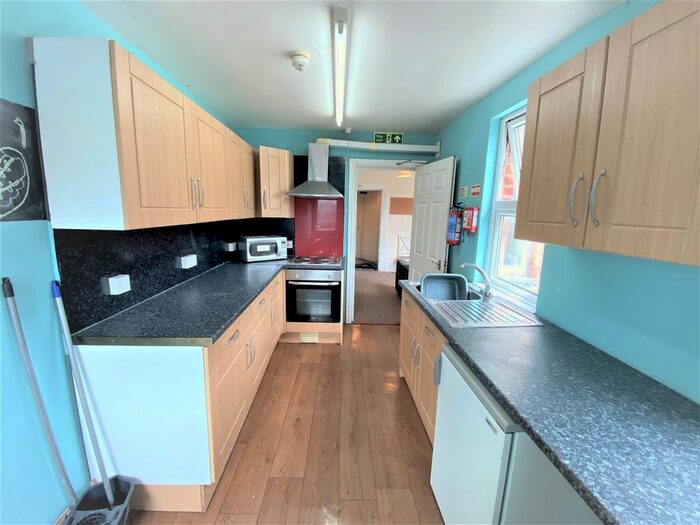 4 Bedroom Flat To Rent In Northgate Street, Aberystwyth, SY23