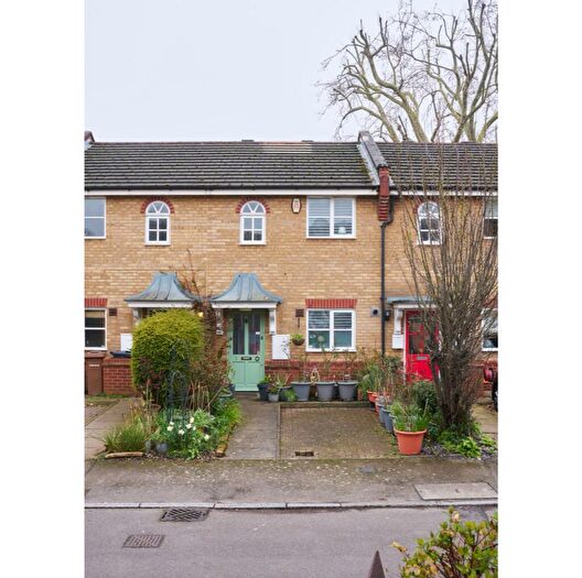 2 Bedroom Terraced House For Sale In Jackson Close, Victoria Park Village, E9