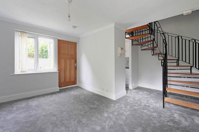 1 Bedroom Semi-Detached House To Rent In Welbury Gardens, Sheffield, S20